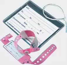 Набор для новорожденного (2 браслета + медальон), цвет розовый, стерильный