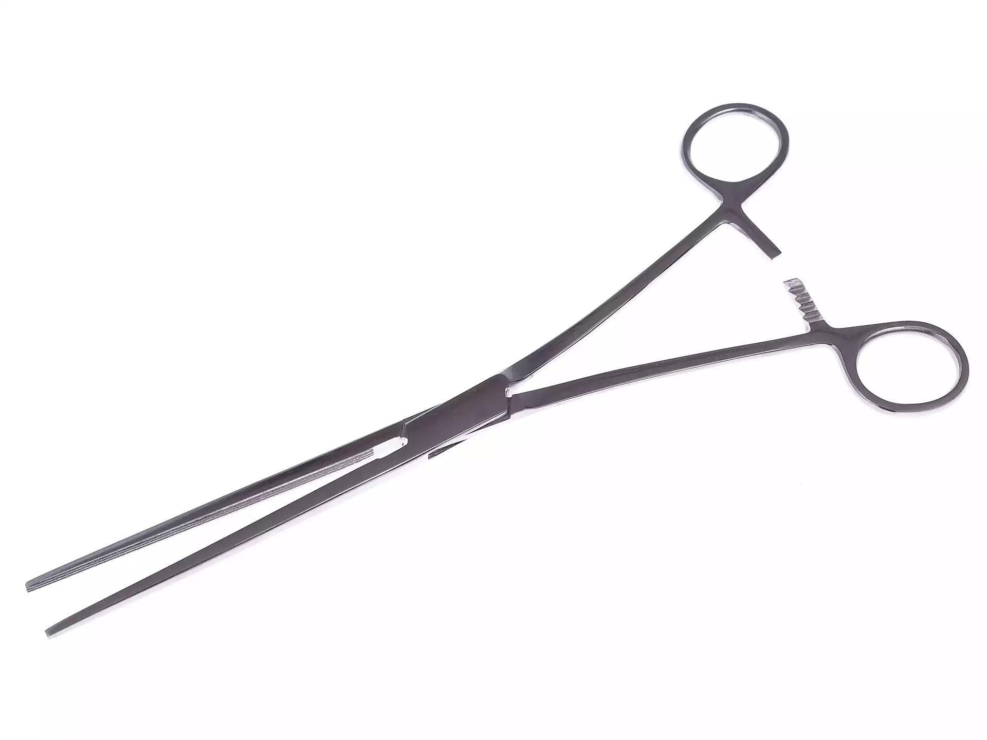 Зажим (З-28) кишечный жесткий, длина 256мм, с эластичными окончатыми рабочими губками овальной формы, слегка изогнутыми по ребру, многоразовый